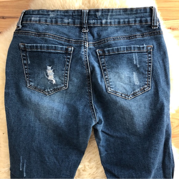 Distressed Denim Jeans - Picture 4 of 7